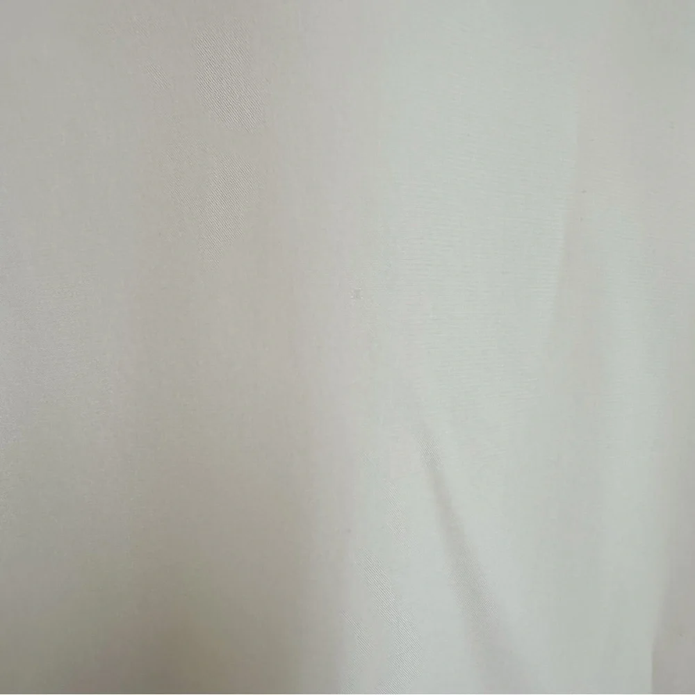 Cinq à Sept Lenny Short Sleeve 100% Silk Top in Ivory